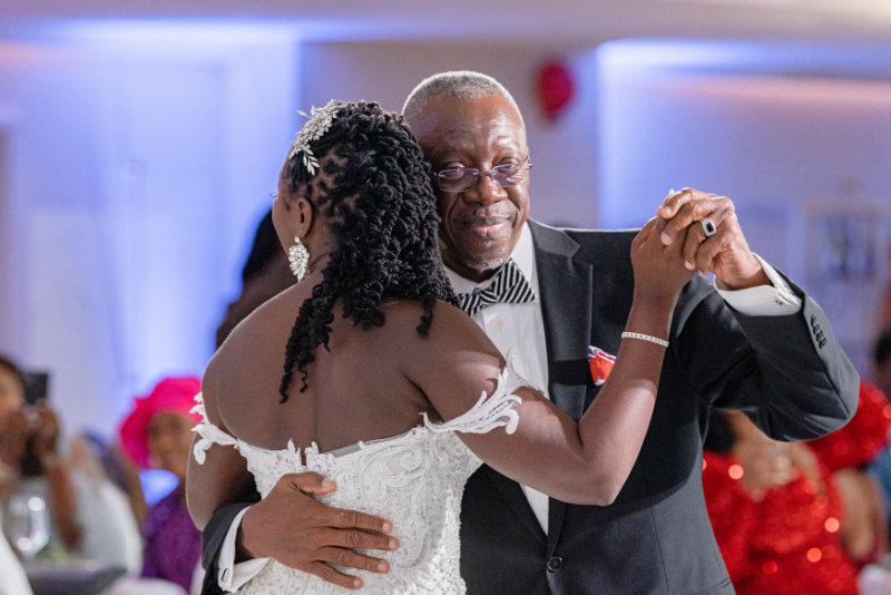 brides first dance with her father