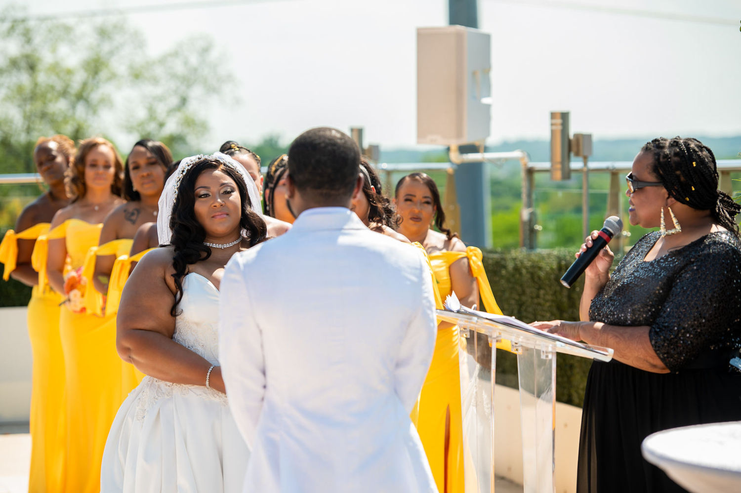 bride and bridesmaids in yellow bridesmaid dresses