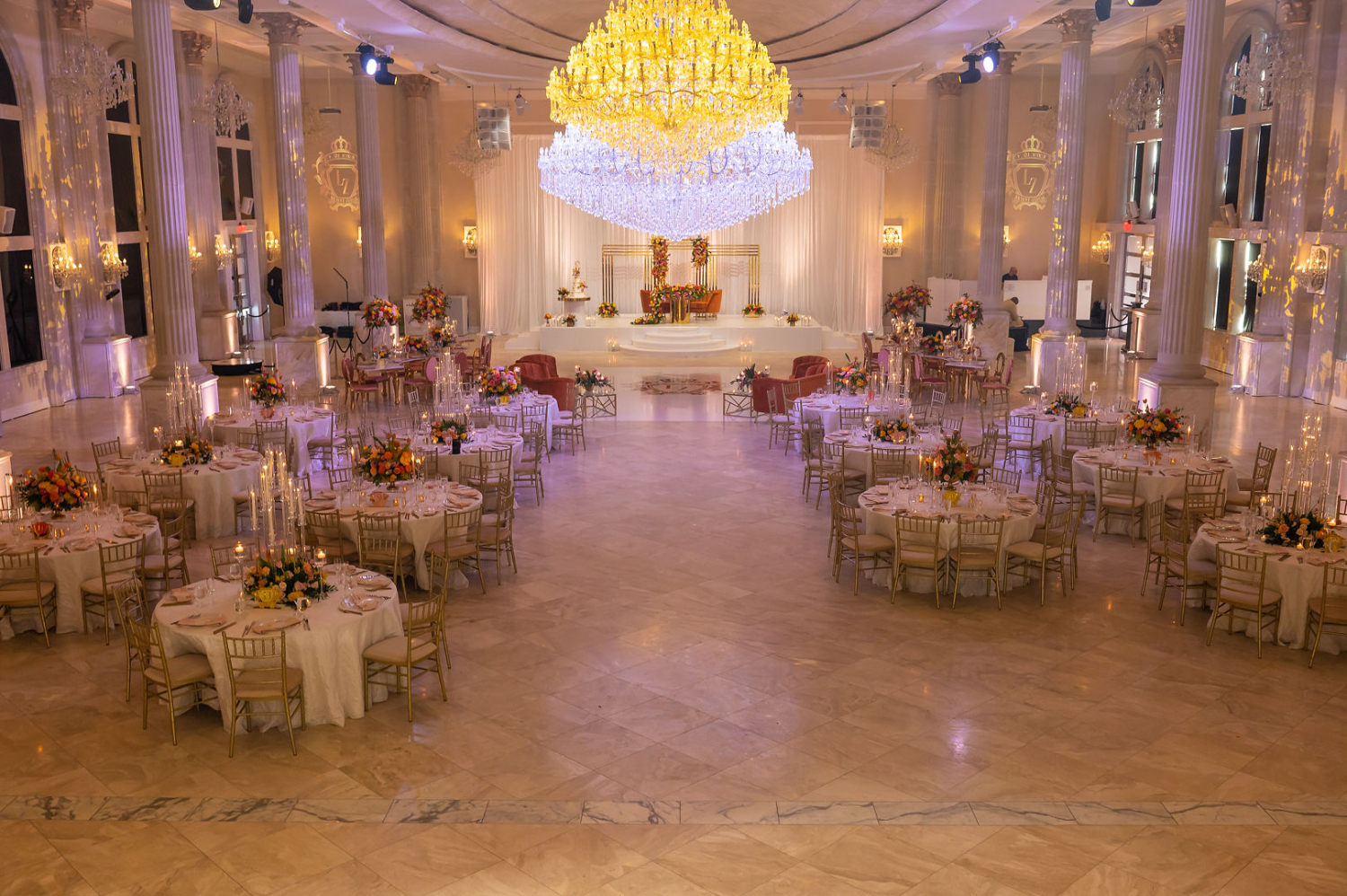 aerial view of wedding reception at Bellevue Chantilly